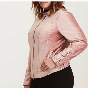 TORRID Mauve Velveteen Moto Jacket, Lattice Detail sz 5 (5X)